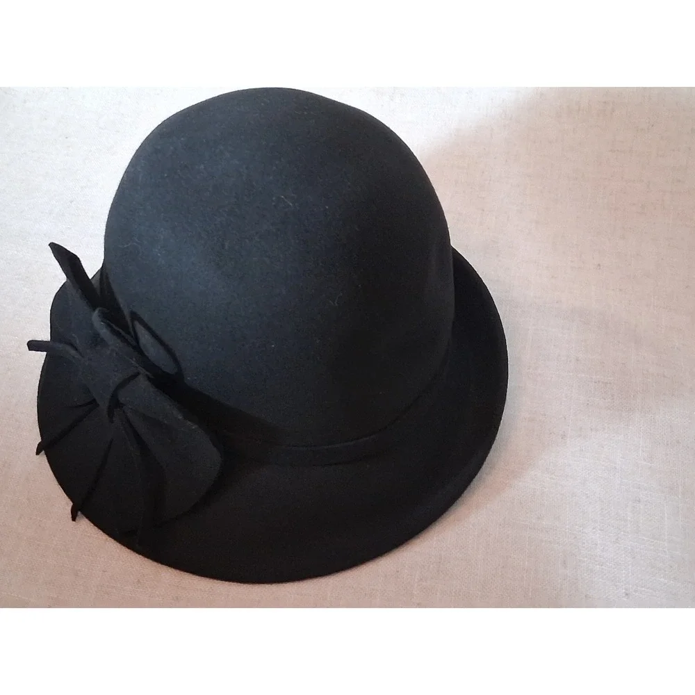 Kate Landry Womens Black 100% Wool Cloche Hat with Large Bow Accent DKLAL0825F